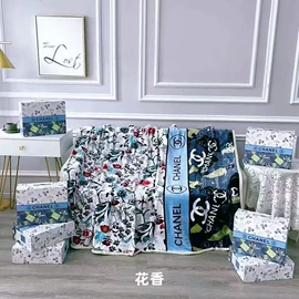 绒毯;浴巾、沙滩巾;其他毛毯