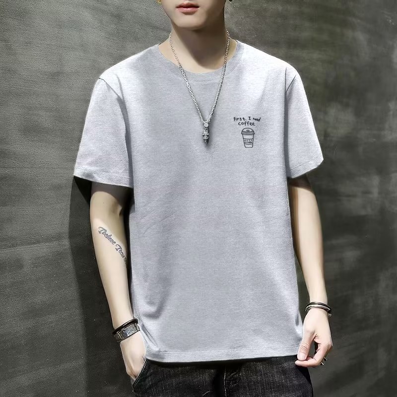 Japonés suelto 2024 nuevo control de verano de manga corta para hombres jóvenes todo fósforo camiseta estampada de moda blanco