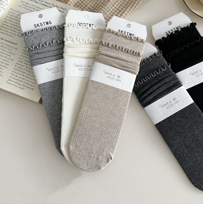 Korean-Style Double-Layer Lace Socks for Women, Autumn and Winter New Solid Color Vertical Stripe College Style Mid-Calf Socks, Trendy Runway Slouch Socks