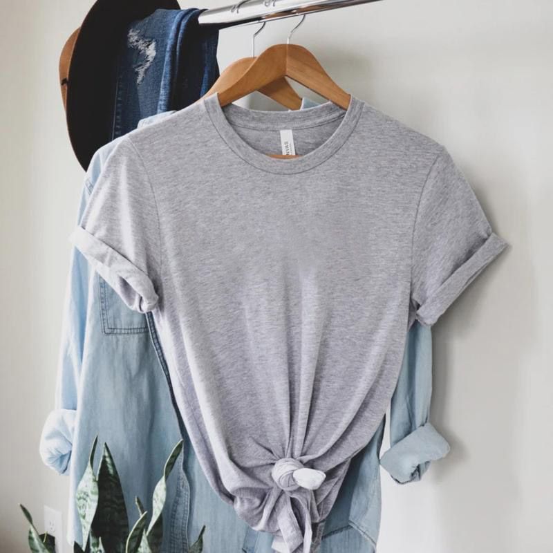 154g Weight Short Sleeve Sleeve Length Regular Sleeve Sleeve Type Polyester Fabric Type Regular Top Length T-shirt Tops Type Holiday, Daily Occasion Round Neck Neckline Regular Fit Fit Type Solid Color Pattern Summer Season Women's Gender Printing Design Simple Style Style Wholesale Women's Simple Style Solid Color Short Sleeve Printing T-Shirts 15
