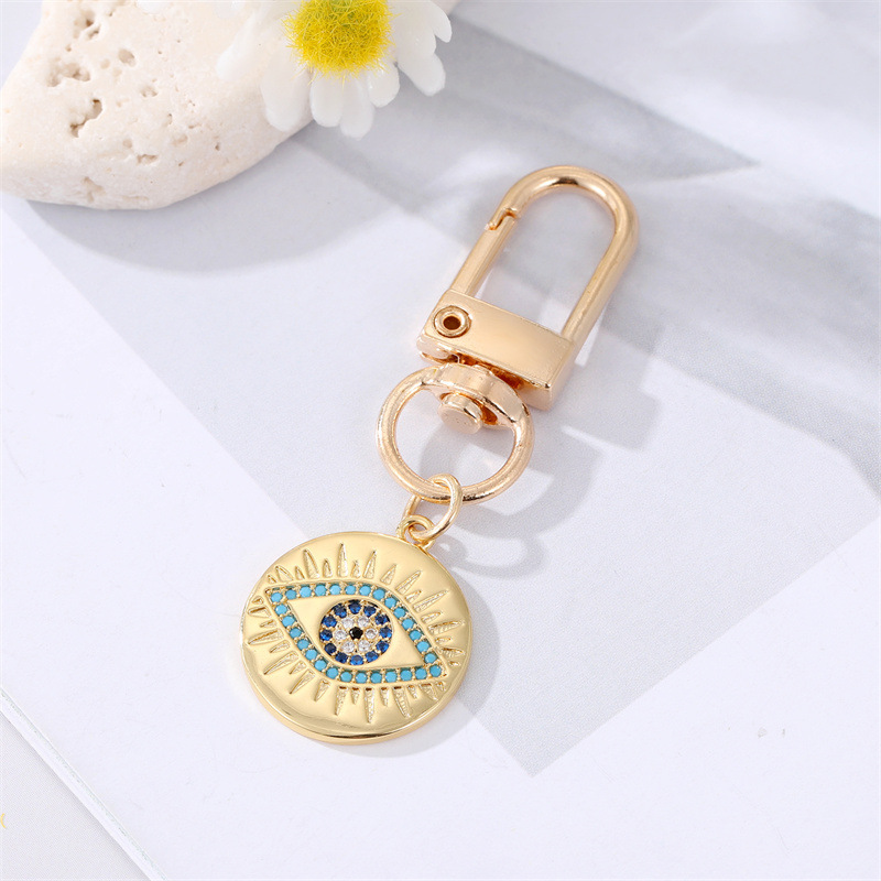 Fashion Drill Carved Heart-shaped Eyes Keychain Pendant Accessories display picture 5