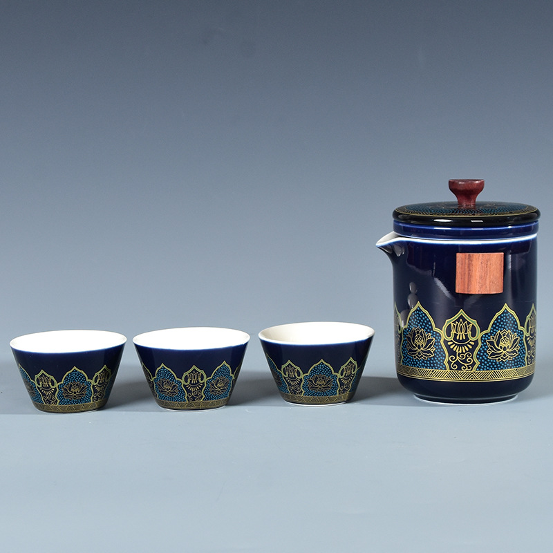 스타일 일레븐: 다크 블루 꽃 세 컵