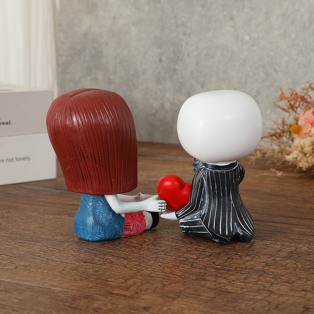 Nuevos adornos de pareja de calavera transfronterizos, personajes de películas creativas, muñecas, adornos de resina, figuras de San Valentín al por mayor