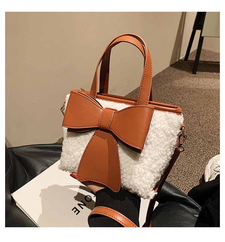 Autumn and Winter Best Selling Bag Womens Bag 2021 New Niche Plush Crossbody Bag Fur Bag Fashion Portable Bucket Bagpicture13