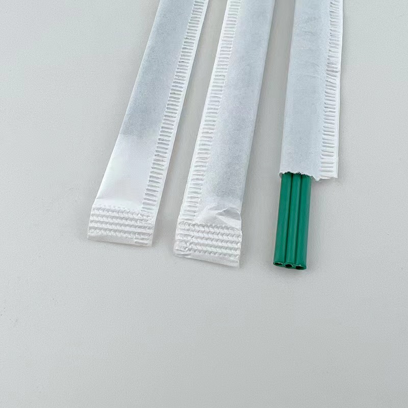 Paja de café desechable PLA degradable verde oscuro de tres agujeros boca plana de embalaje independiente barra de agitación de café 22cm