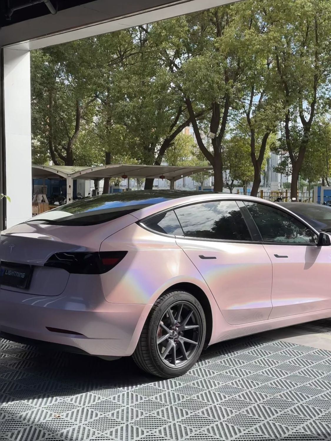 Car PET colorful laser cherry blossom pink lipstick color change film for motorcycles and electric vehicles, scratch-resistant, self-adhesive, drop shipping available