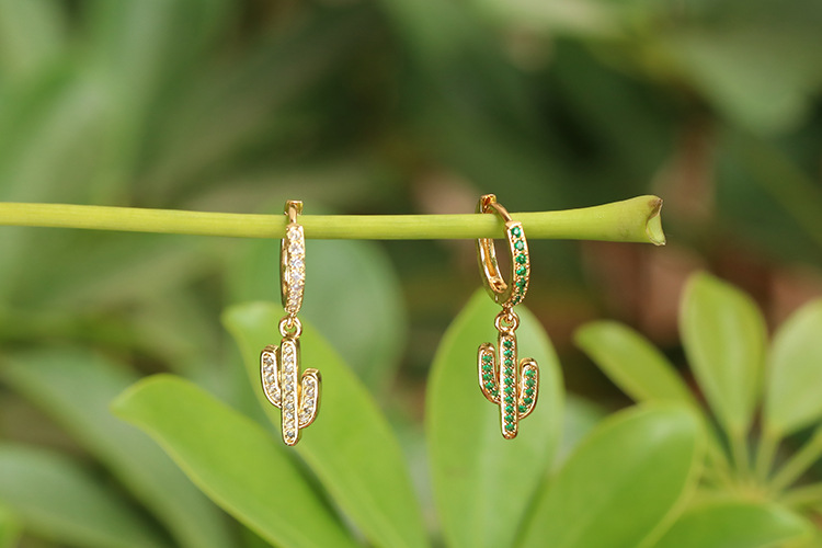 Copper Material Geometric Pattern Fashion Geometric Plating Copper Zircon Charm Sleeper Hoop Earrings Earrings