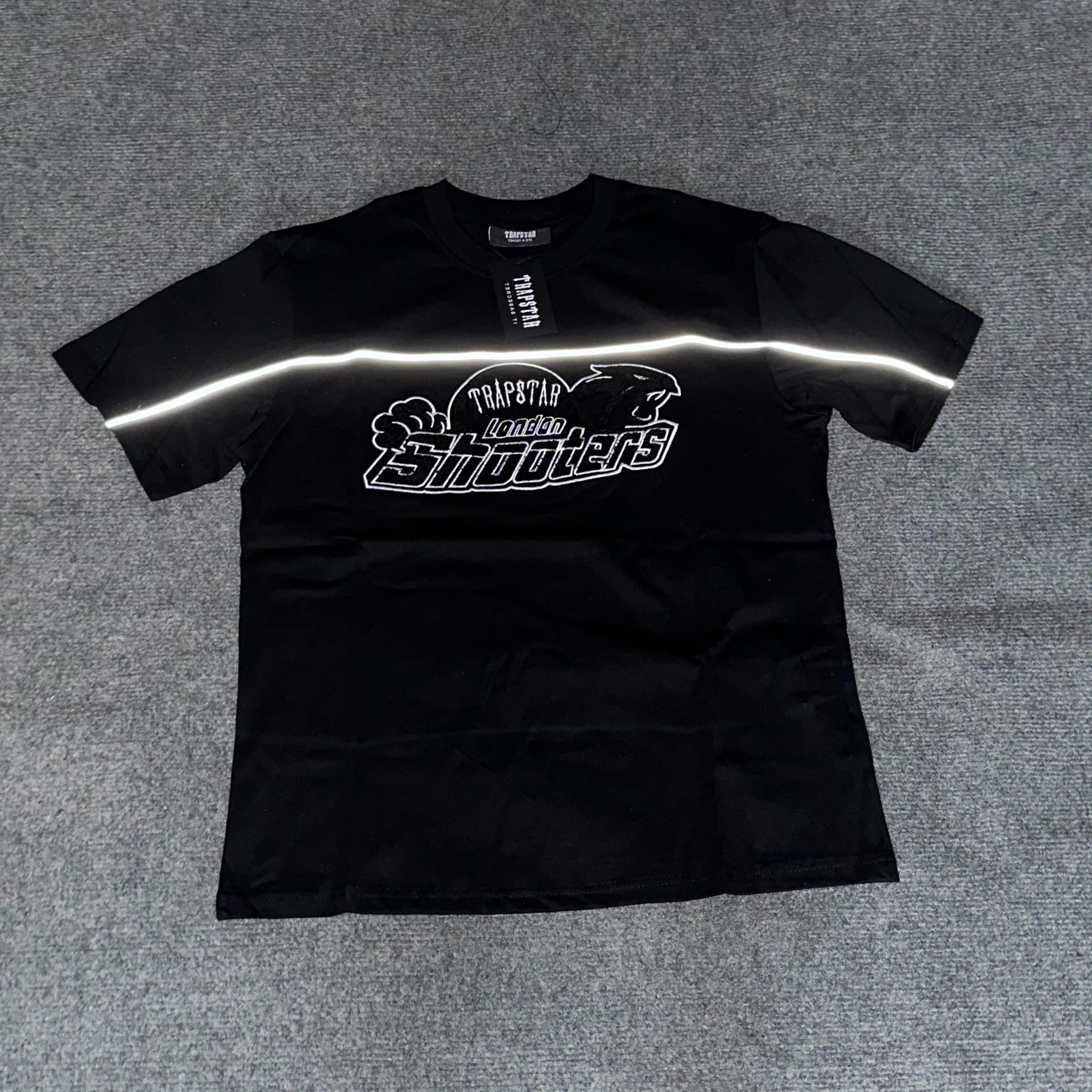 Marca de moda Alcatraz tira reflectante letra impresa camiseta de mangas cortas para hombres y mujeres callejera pantalones cortos casuales set Old Money Style