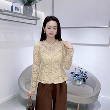 时尚蕾丝拼接衬衫女秋季新款洋气外贸小衫设计感小众长袖打底上衣