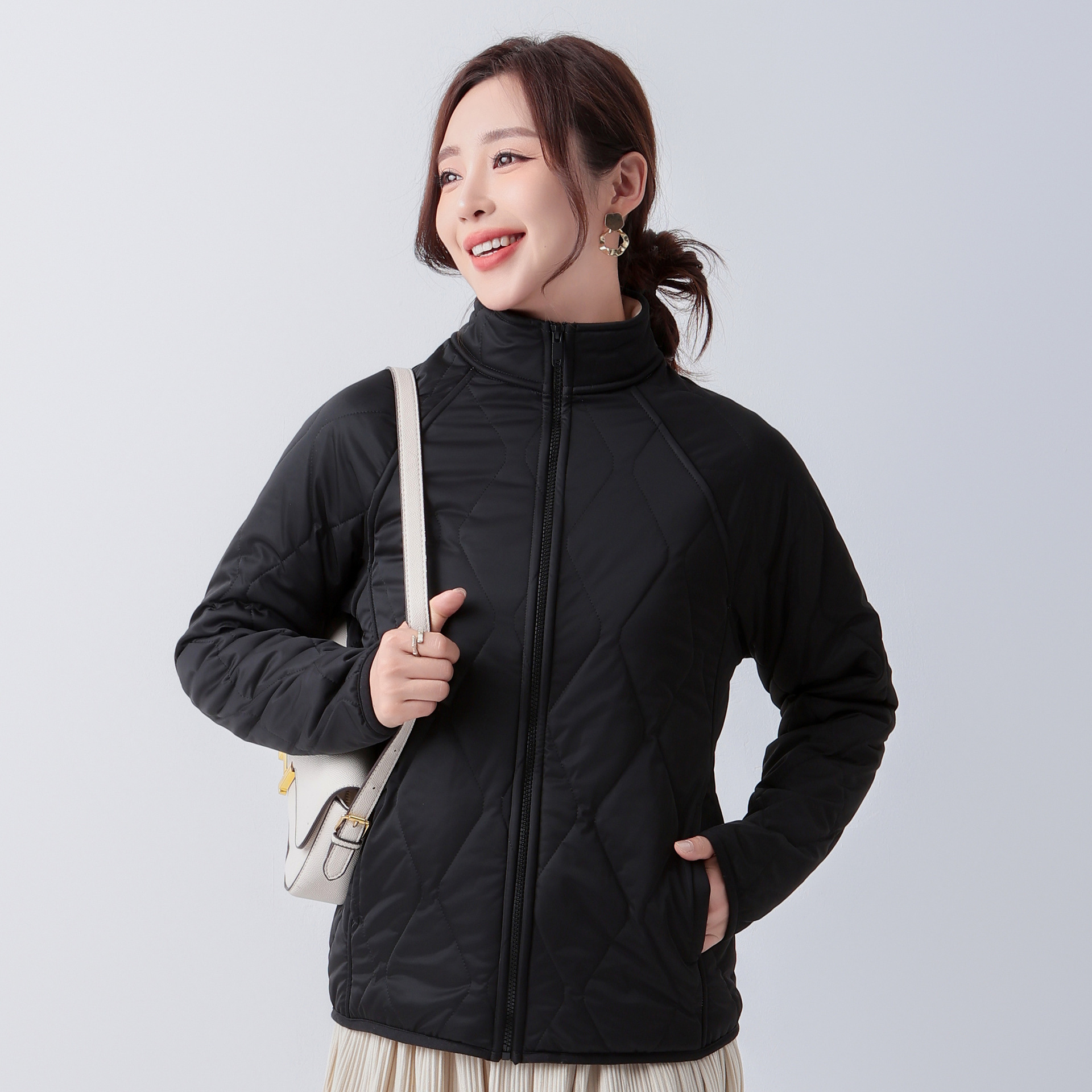 New women's thickened warm stand-collar jacket, slim-fit lightweight quilted cotton coat, suitable for both inner and outer wear, windproof