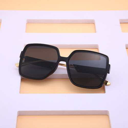 New trendy sunglasses for men, fashionable summer sun protection large frame glasses, Internet celebrity same style glasses, trendy sunglasses