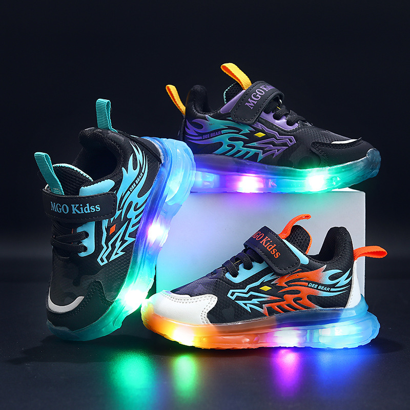 Spring and Autumn New Children's Sports Shoes Leather Logo Led Luminous Children's Shoes 1-6 Years Old Boys' Sports Casual Shoes Spring and Autumn New Children's Sports Shoes Leather Logo Led Luminous Children's Shoes 1-6 Years Old Boys' Sports Casual Shoes