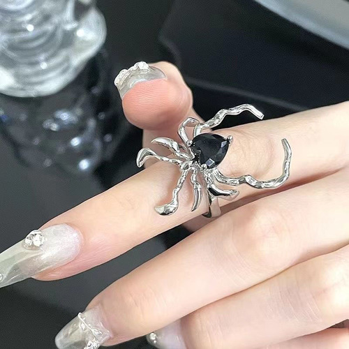 Dark retro black gemstone spider nail ring niche design high-end cool style open personality ring