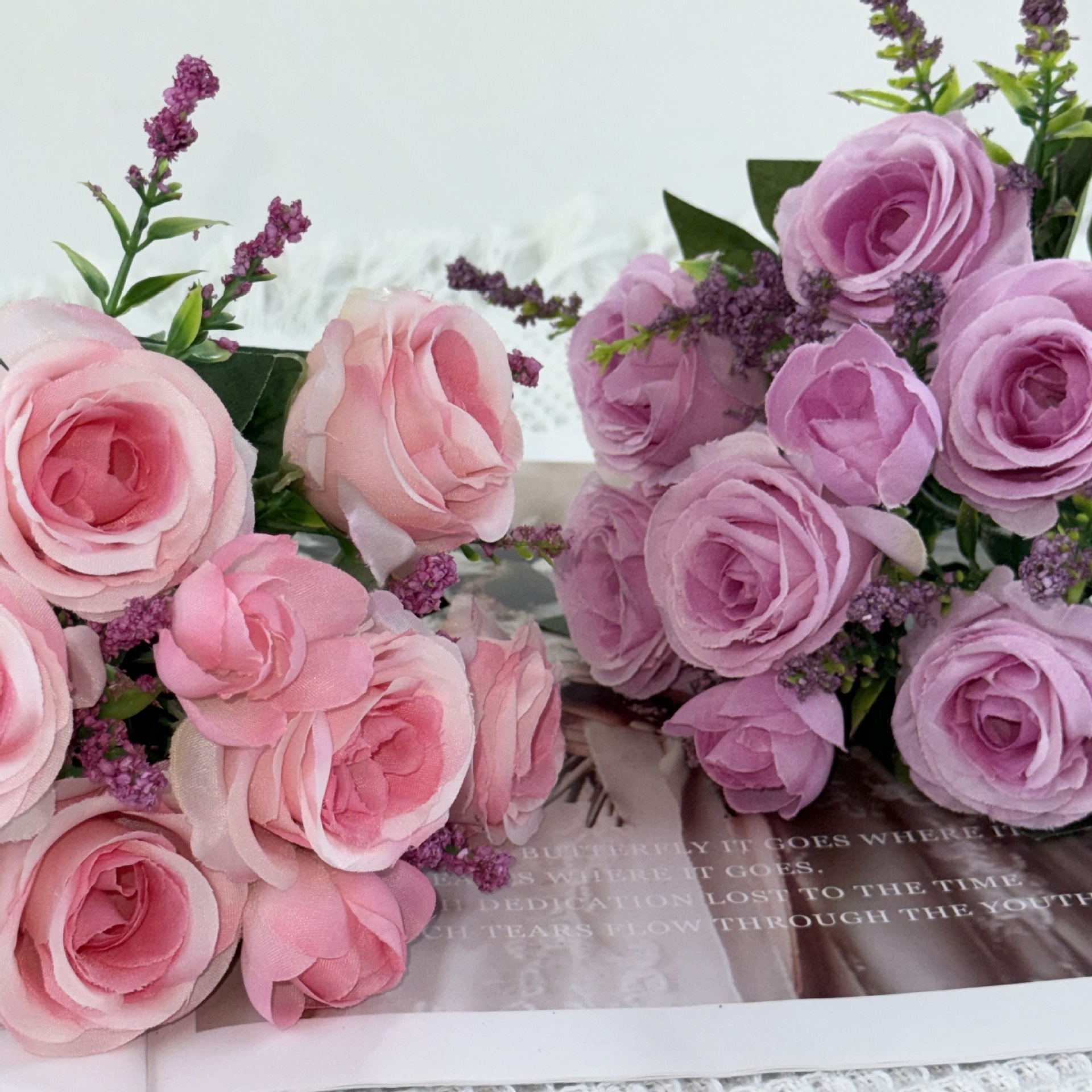 Comercio exterior transfronterizo al por mayor Manso de boda de Amazon Ramo de flores Rosas Sosteniendo explosiones transfronterizas Flores artificiales Flores artificiales Flores falsas