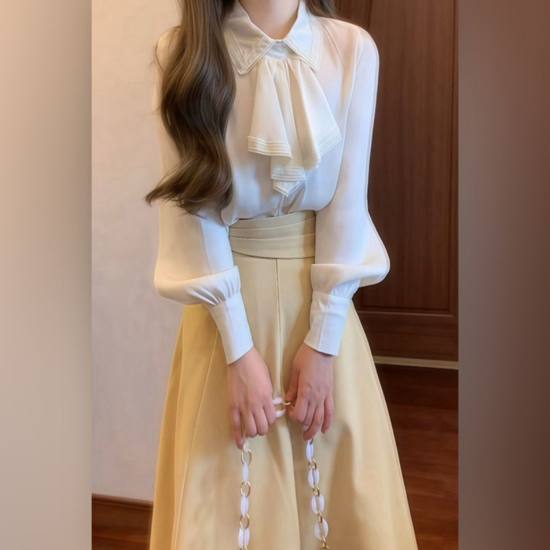 【1.2万人收藏】春季新款设计感蝴蝶结长袖衬衫+高腰显瘦半身裙时|undefined