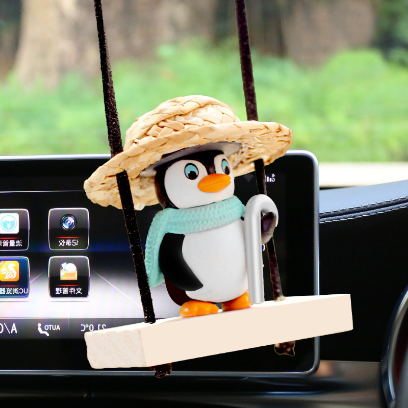 Colgantes para automóviles, accesorios colgantes para automóviles, swing, sombrero de paja, pingüino, espejo retrovisor creativo, colgantes, productos para el interior del automóvil