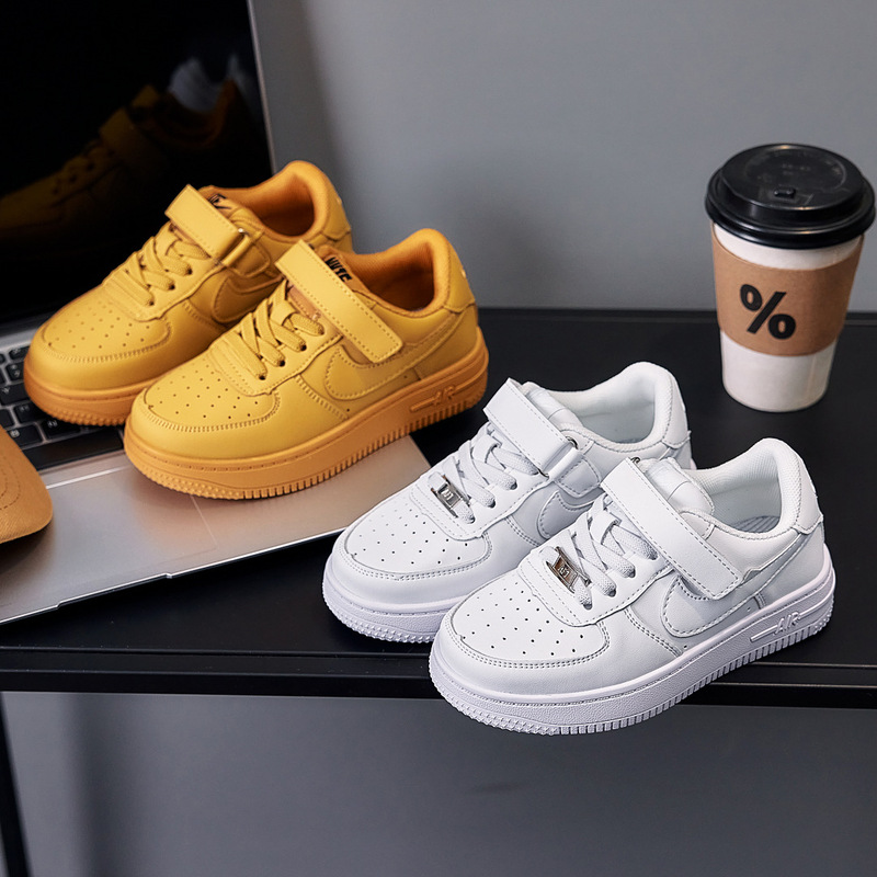 2025 spring and autumn new leather children's board shoes boys air force small white shoes girls casual sneaker baby shoes 2025 spring and autumn new leather children's board shoes boys air force small white shoes girls casual sneaker baby shoes
