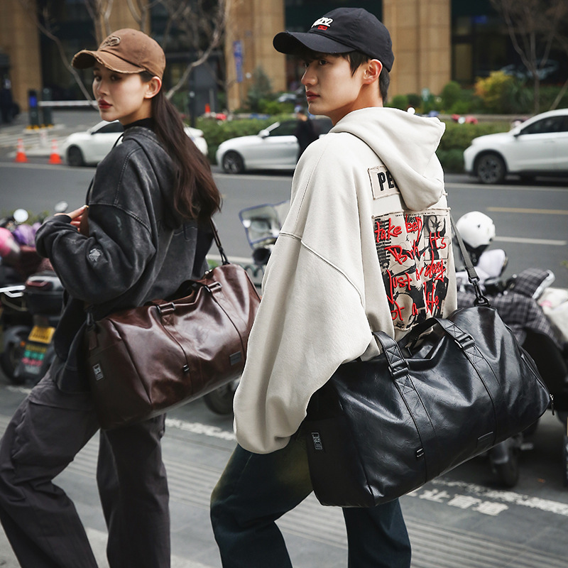 男pu健身包大容量旅行包袋潮流单肩手提包欧美风行李包运动包鞋仓