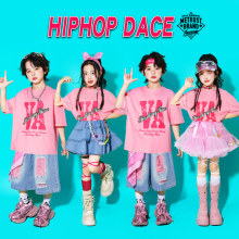 ��һ��ͯ�������ݳ���Сѧ���˶����׶�԰�����ͯ���������װ��