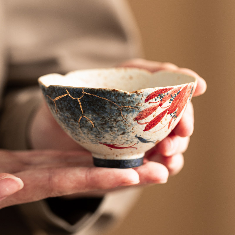 Factory blue and flower flint red ceramic tea cup painted gold hand-painted lotus rhyme koi bamboo hat kwai mouth cup master cup tea tasting cup Factory blue and flower flint red ceramic tea cup painted gold hand-painted lotus rhyme koi bamboo hat kwai mouth cup master cup tea tasting cup
