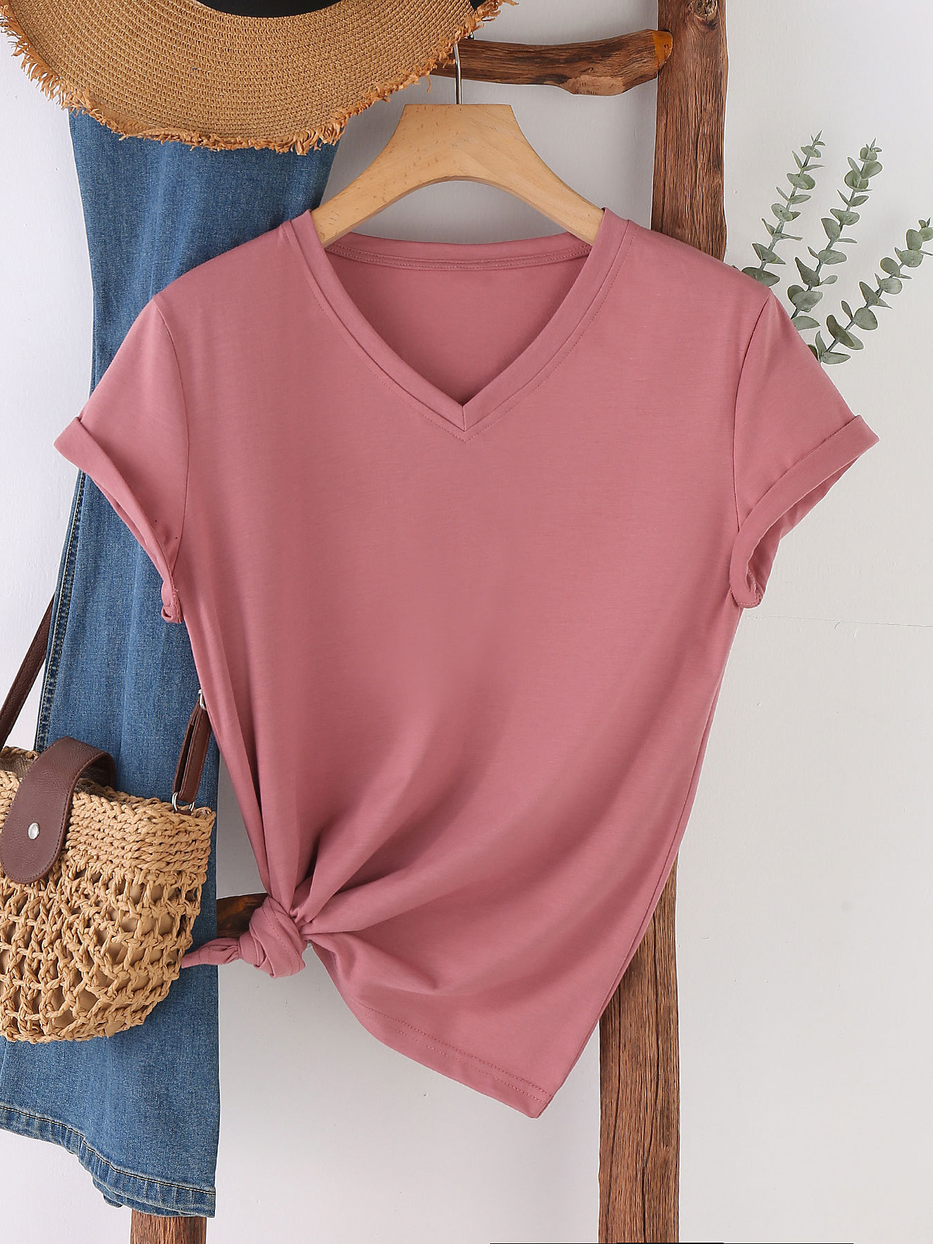 159g Weight Short Sleeve Sleeve Length Regular Sleeve Sleeve Type CVC Pull Frame, Cotton, Polyester Fabric Type Mid-Length (65cm <Length ≤ 80cm) Top Length T-shirt, Pullovers Tops Type Casual, Office, Daily Occasion Round Neck Neckline Printing Function Loose Fit Type Geometric Pattern Summer Season Women's Gender European and American Style, Streetwear Style Wholesale Women's CVC Pull Frame Cotton Polyester European And American Style Streetwear Geometric Short Sleeve T-Shirts 34