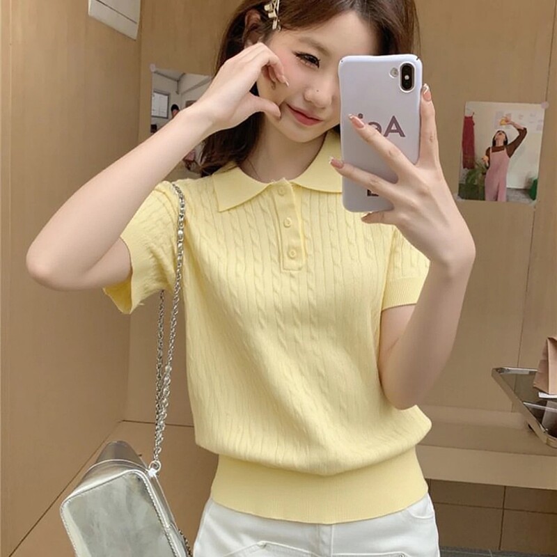 Korean-Style Retro Polo Collar Cable-Knit Short-Sleeve Sweater for Women, Summer Gentle Style, Unique and Sweet Base Top Korean-Style Retro Polo Collar Cable-Knit Short-Sleeve Sweater for Women, Summer Gentle Style, Unique and Sweet Base Top