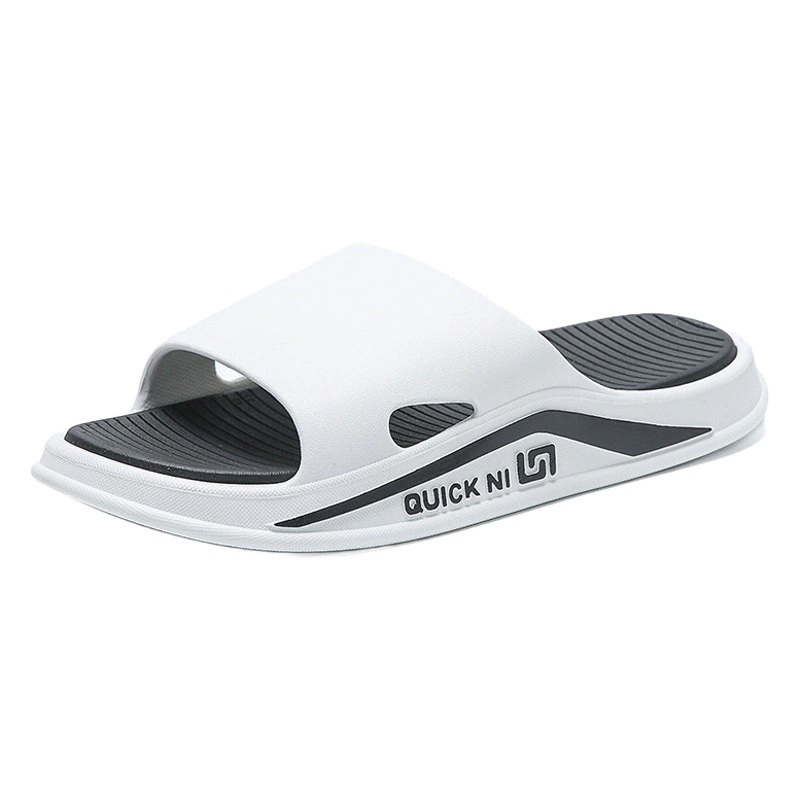 Летом толстая подошва носит домашние тапочки