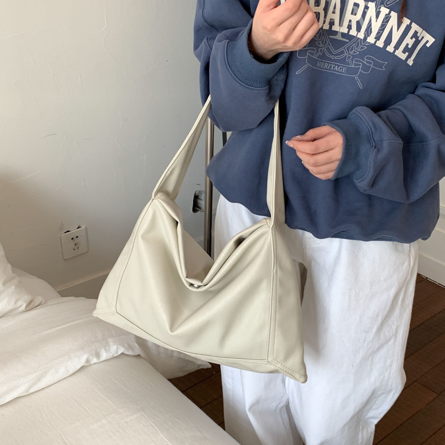 Women's Relaxed Hobo Soft Leather 2026 New Minimalist Underarm Bag Large Capacity Summer Tote For Commuting - Thumbnail 2
