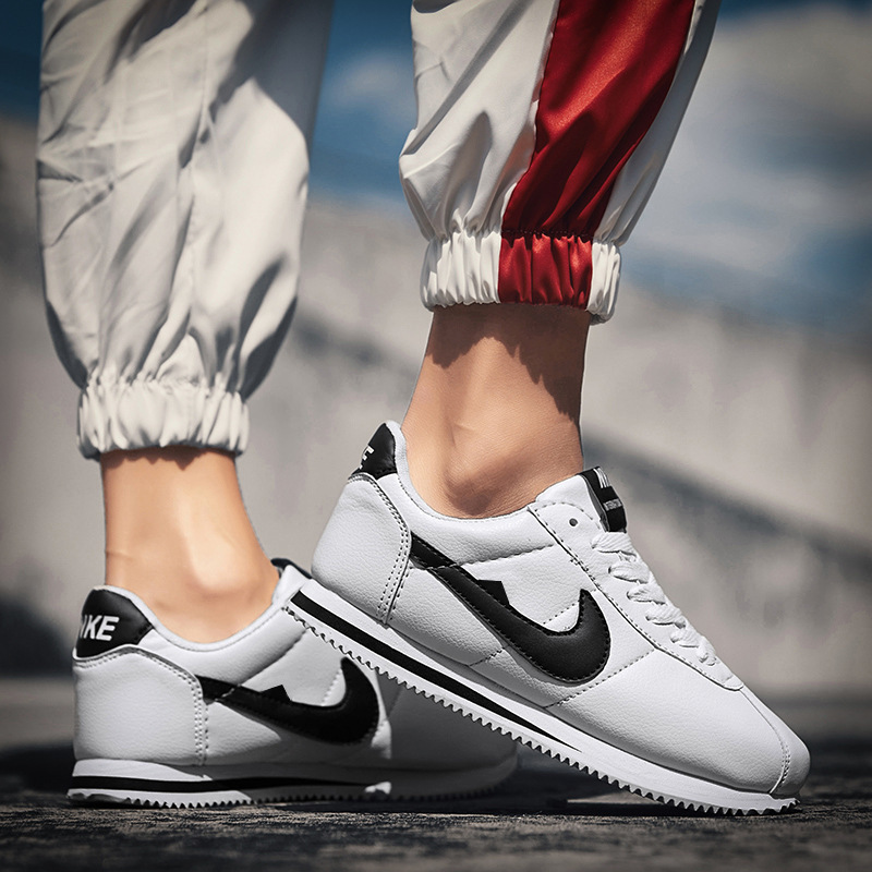 Aj cuatro estaciones nuevas parejas Gump zapatos hombres y mujeres zapatos blancos pequeños zapatos deportivos casuales zapatos de carrera Fuerza Aérea No. 1