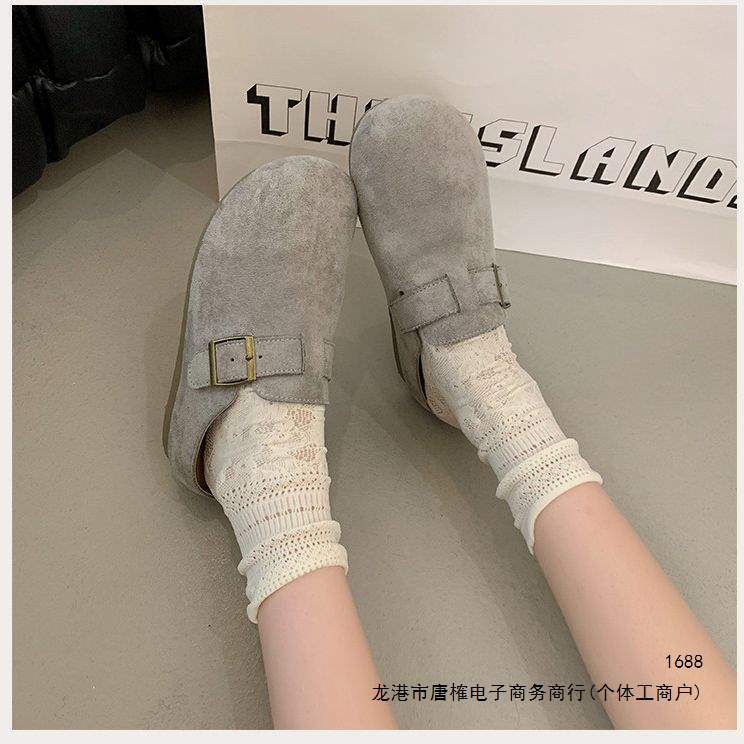Gray suede mules, comfortable and versatile, women's two-in-one Birkenstock-style shoes, gray full-coverage Birkenstock shoes Gray suede mules, comfortable and versatile, women's two-in-one Birkenstock-style shoes, gray full-coverage Birkenstock shoes