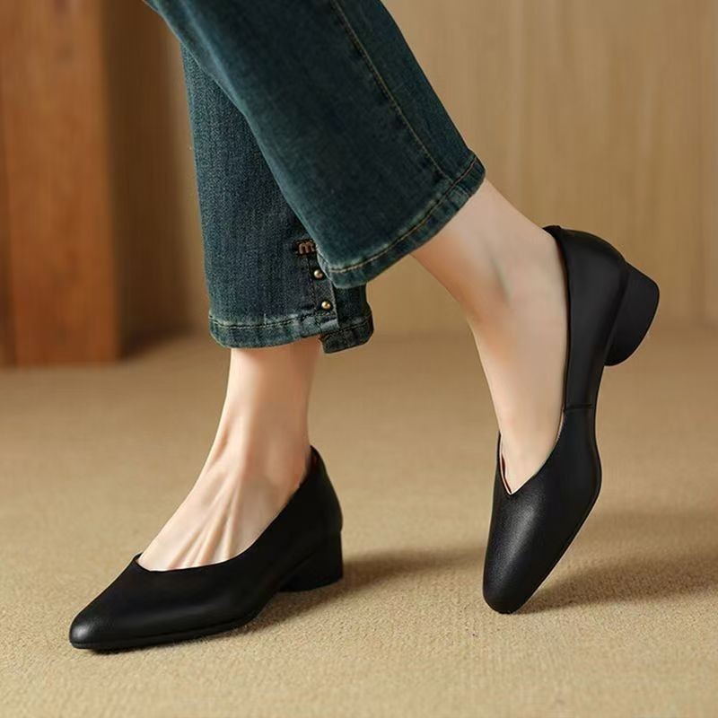 Genuine Flat For Women 2025 New Autumn Mom Pointed Toe Work Single Shoes Soft Leather Fairy Gentle Style_vogvips.com