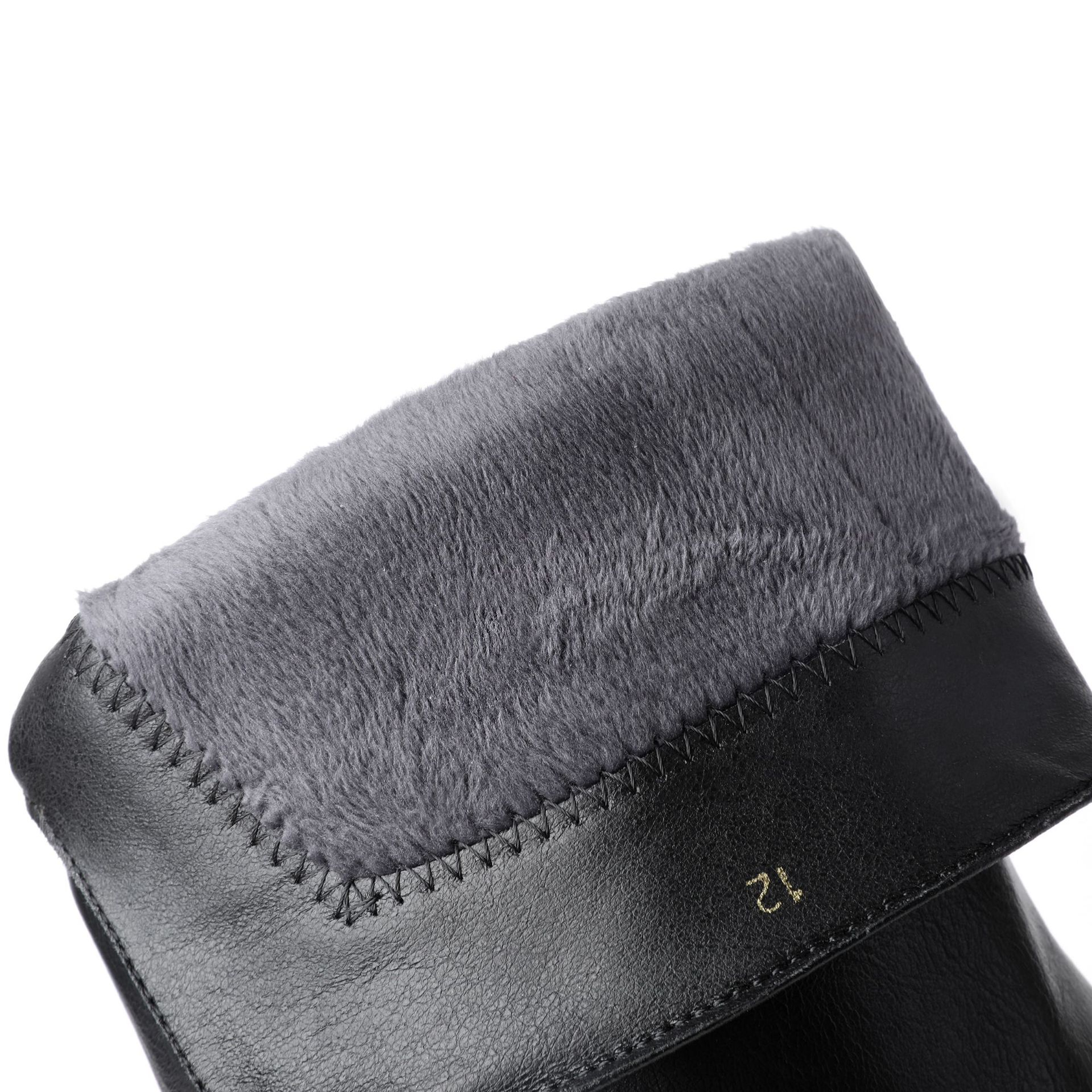 Boot nữ cổ cao ôm bắp chân phong cách Anh, gót độn trong 10 cm, ống giữa không quá đầu gối — Nhung đen chi tiết 20