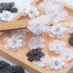 黒と白の二層ビーズフラワー立体パールオーガンジーレース布花 DIY パッチ装飾