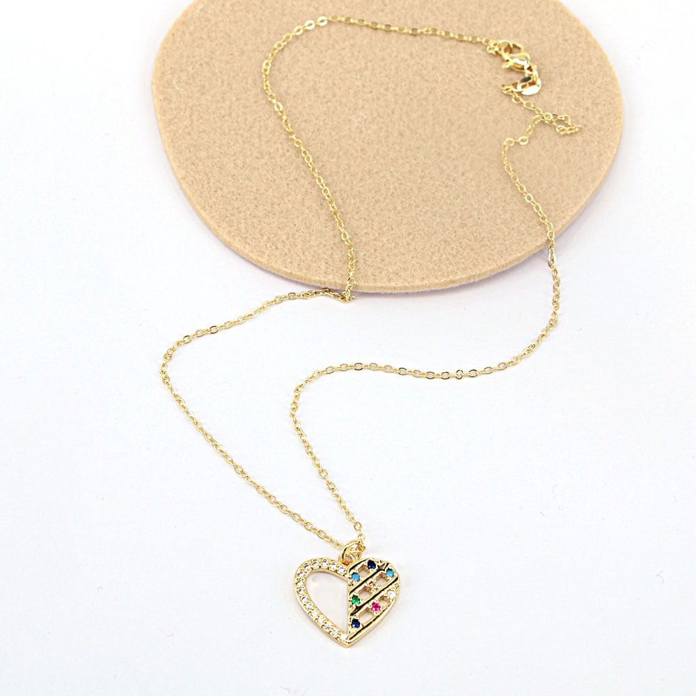 Fashion Hollow Heart Simple Micro-inlaid Zircon Love Pendant Copper Necklace display picture 4