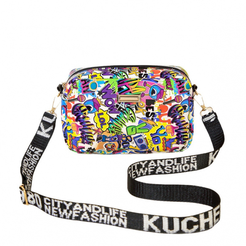 2025 nuevo bolso de moda de moda de mujer estilo coreano bolso de cámara graffiti para viajes de compras de hombro único bolso inclinado image 5