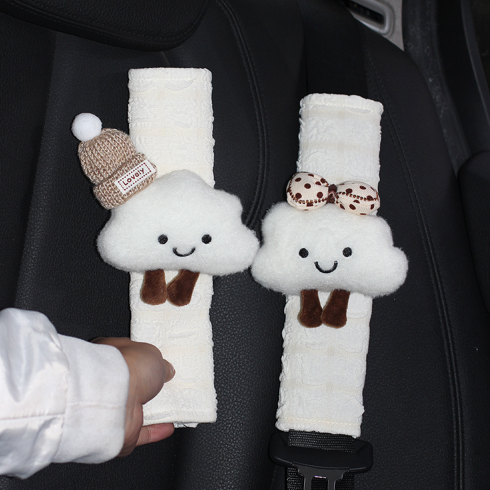 Cute Cloud-Shaped Car Seatbelt Shoulder Pad, Car Seatbelt Decoration Accessory, Anti-Wear Clothing, Suitable for All Seasons, for Women