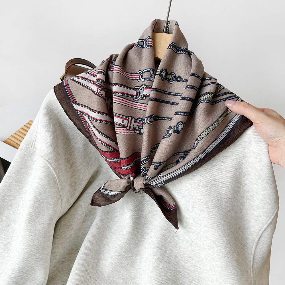 Pañuelo Cuadrado con Espiga para Mujer 70 cm de Imitación de Seda Térmico para Otoño