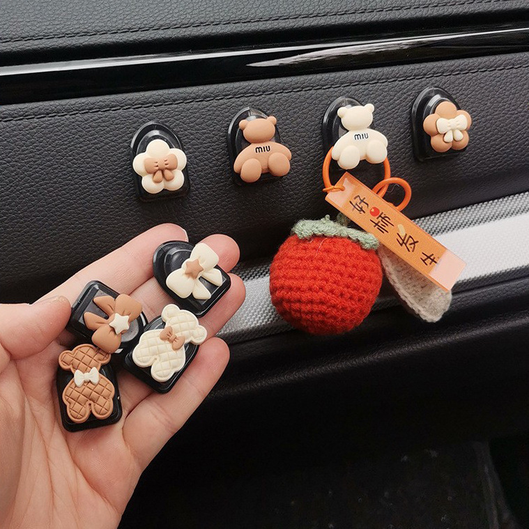 Accesorios para automóviles, ganchos, adhesivos, delanteros, pequeños ganchos, accesorios de decoración lindos, plástico femenino