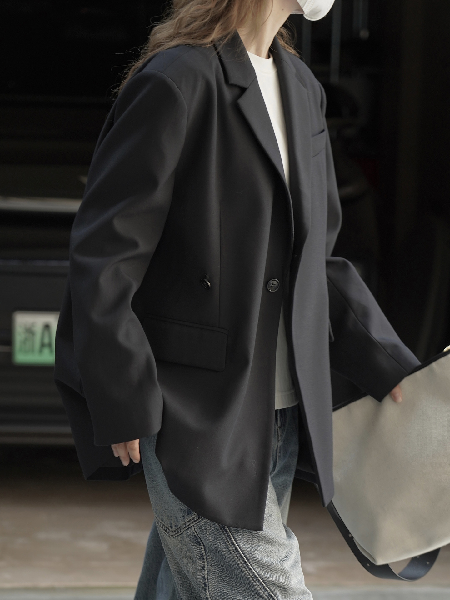 Xuman's New Winter Korean-style Fashionable Design Jacket With Diagonal Placket Back Slit, Loose Fit, Elegant And_ecoleips.com