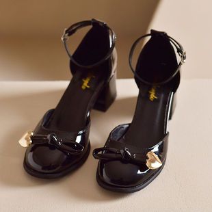 ������Ů�tɫСƤЬ�ļ��¿�߸�ŮЬ�ӷ�ʽ�͹ňA�^�ָ��ļ���Ь