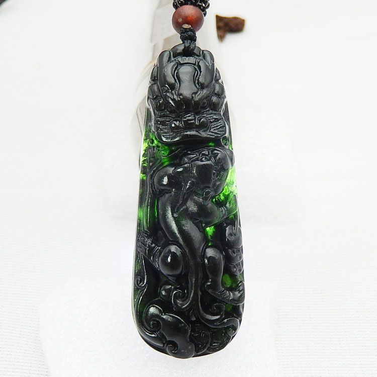 天然西藏药王石玉坠男女款龙首貔貅玉佩墨绿玉蛇纹玉石项链挂件