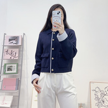 �羳Ů�b�����¿ʽ���ſڴ�ᘿ��A�����׷��Iƴ��ײɫ�L���_��