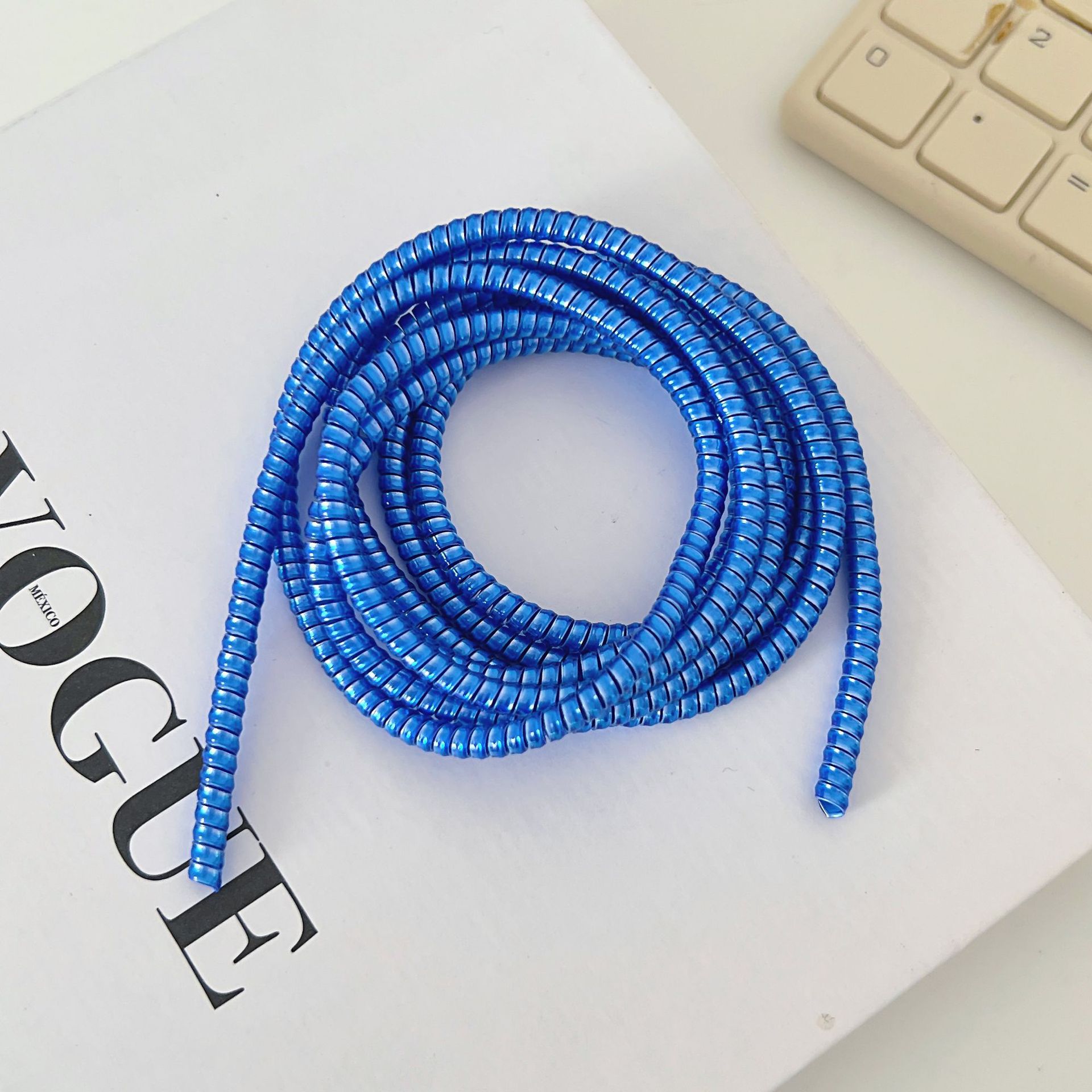 1,4 m 1,6 m cable de datos cuerda de protección anti-suciedad cable de teléfono móvil cuerda de bobinado anti-rotura cargador cubierta de protección de alambre