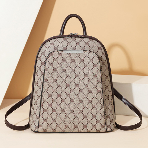 双肩包女包新款韩版时尚旅行逛街学生字母个性大背包一件代发