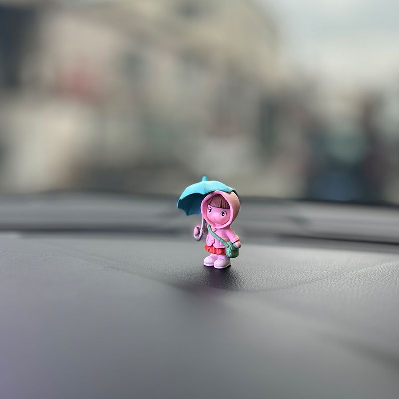 Lindo paraguas de dibujos animados niña consola central de coche adornos junto a la ventana decoración de muñeca de coche mini coche creativo