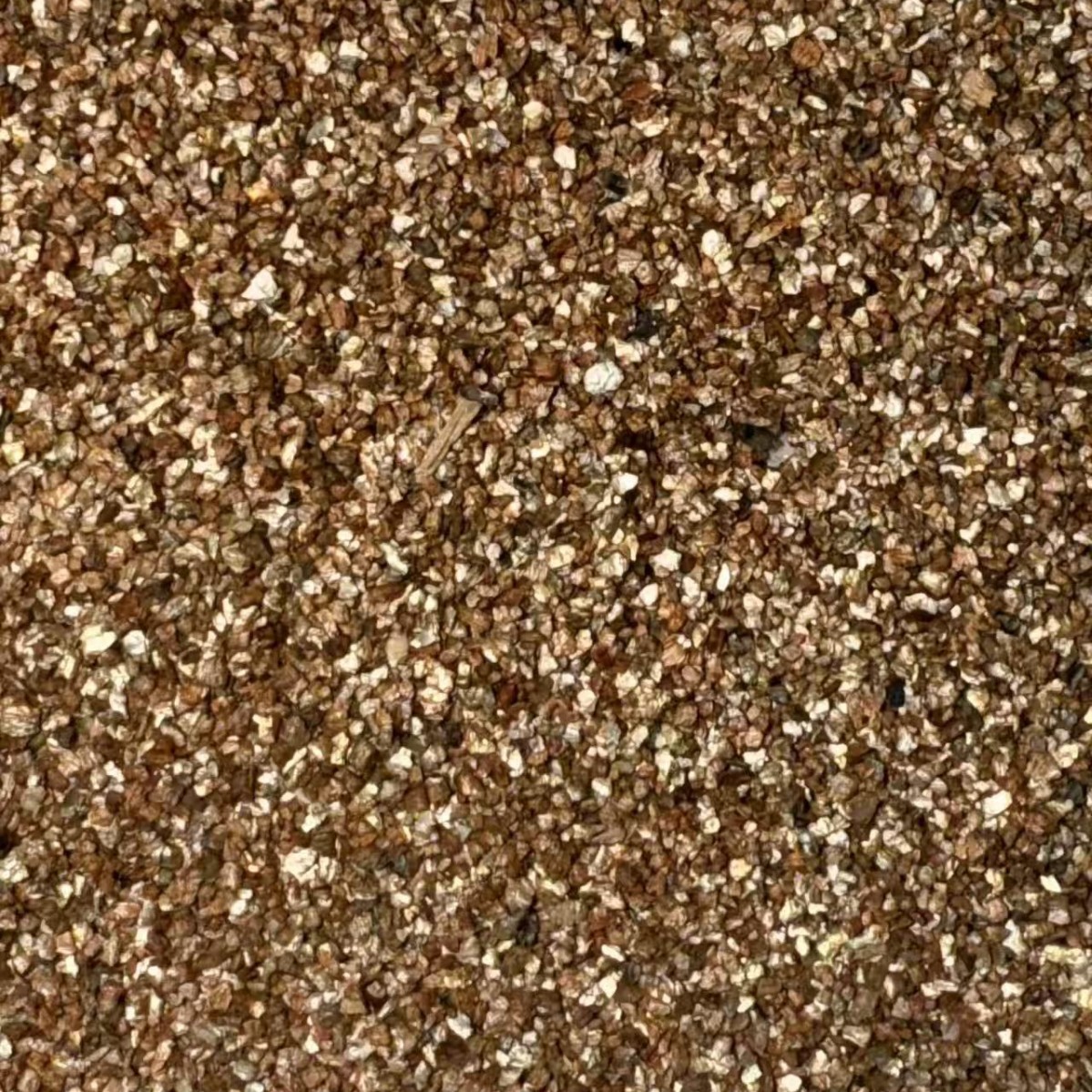 厂家供应膨胀蛭石，金黄色蛭石，耐火保温，防火材料，园艺花卉用