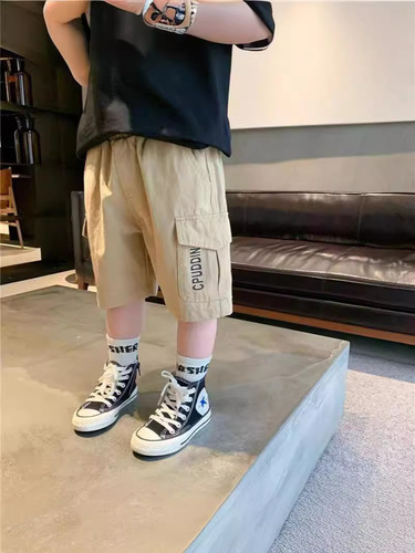 Boys 'working quarter pants 2024 summer new style loose western-style children's shorts summer casual pants for baby's knees