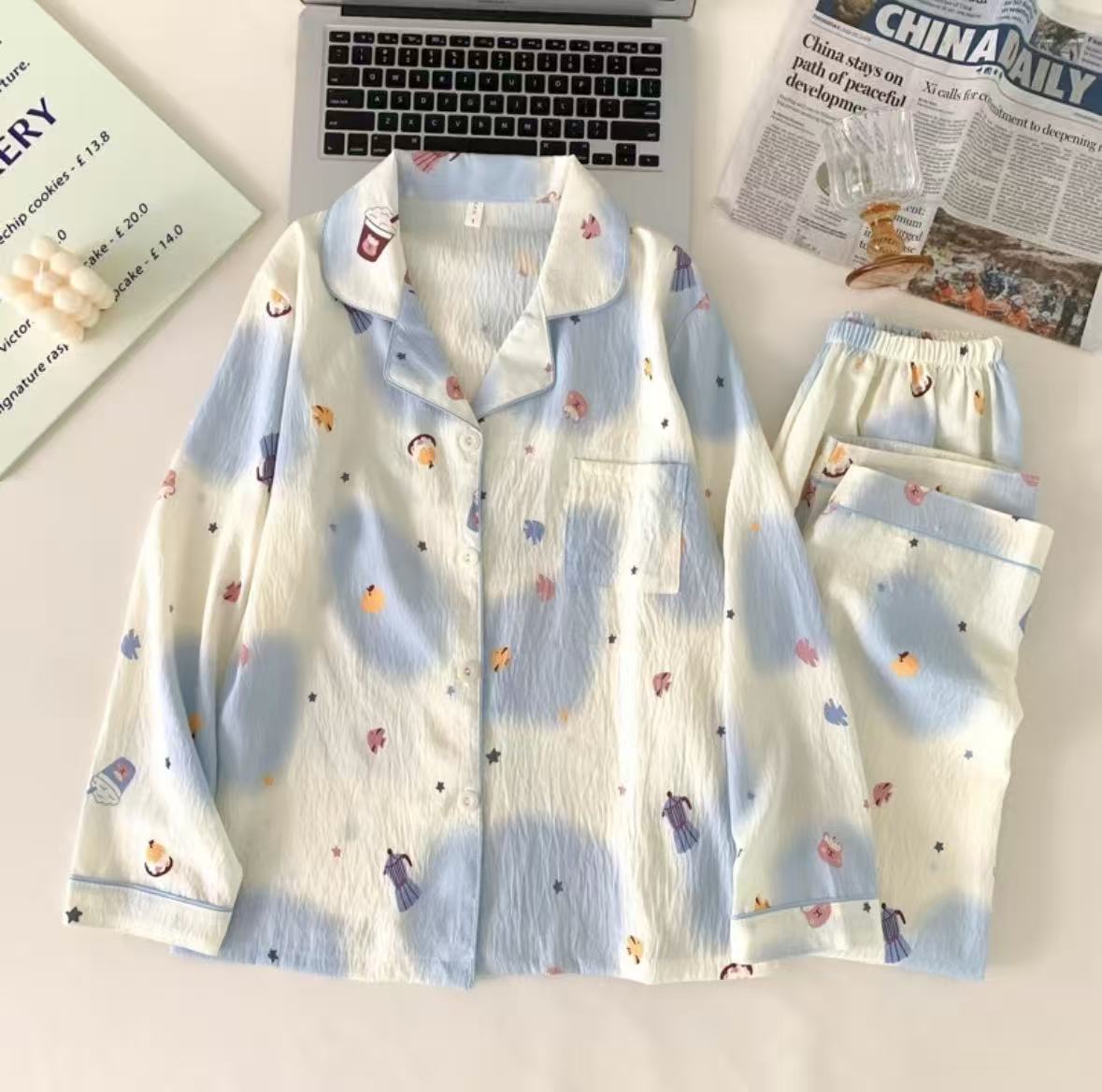 Al por mayor transfronterizo 2026 nuevo pijama de primavera y verano de mujeres nubes de algodón cardigan con solapa ropa de dibujos animados para el hogar mangas largas pantalones largos