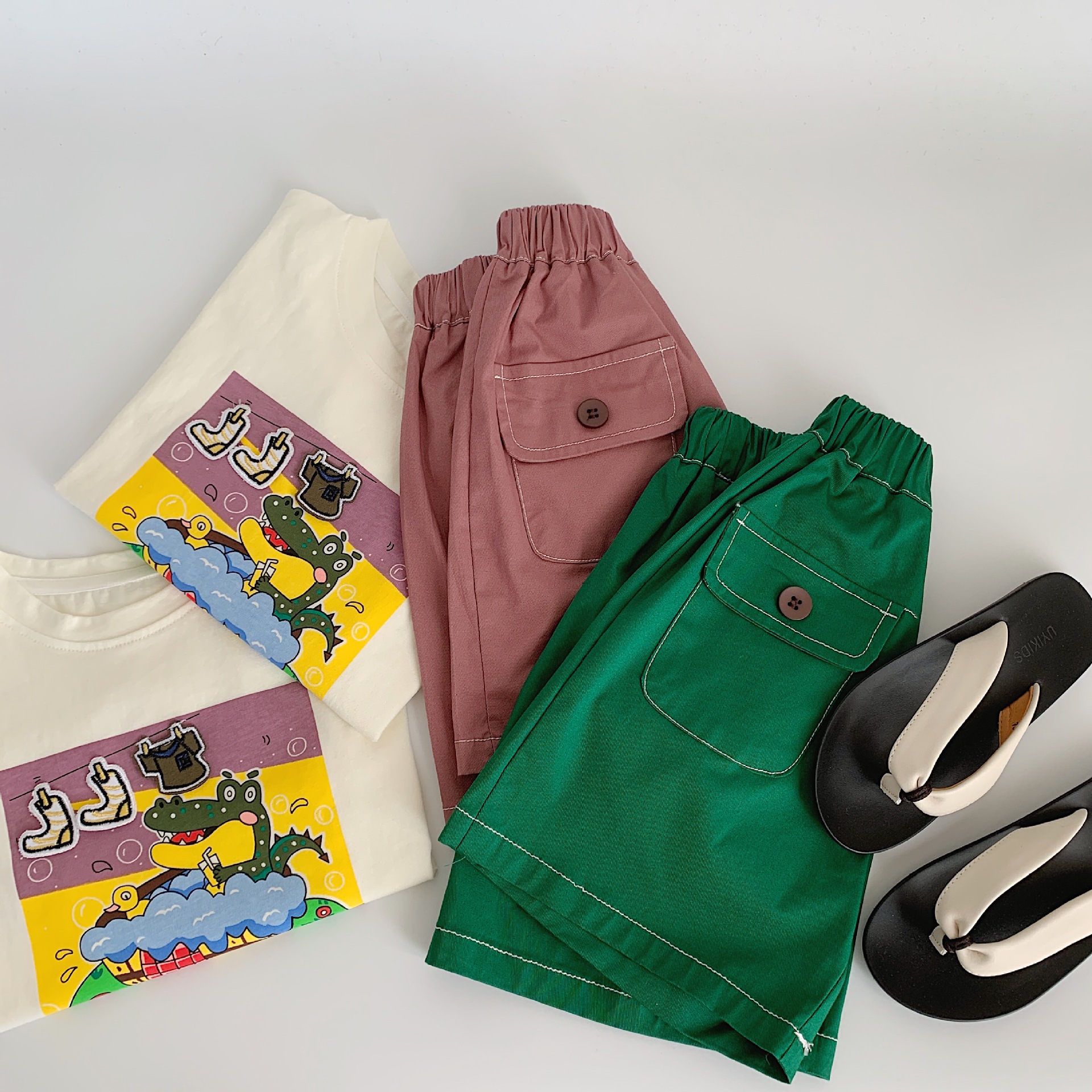 Maibao ropa de verano para niños traje casual para niños pantalones cortos de manga corta de dos piezas 2025 verano nuevo estilo para niños al por mayor