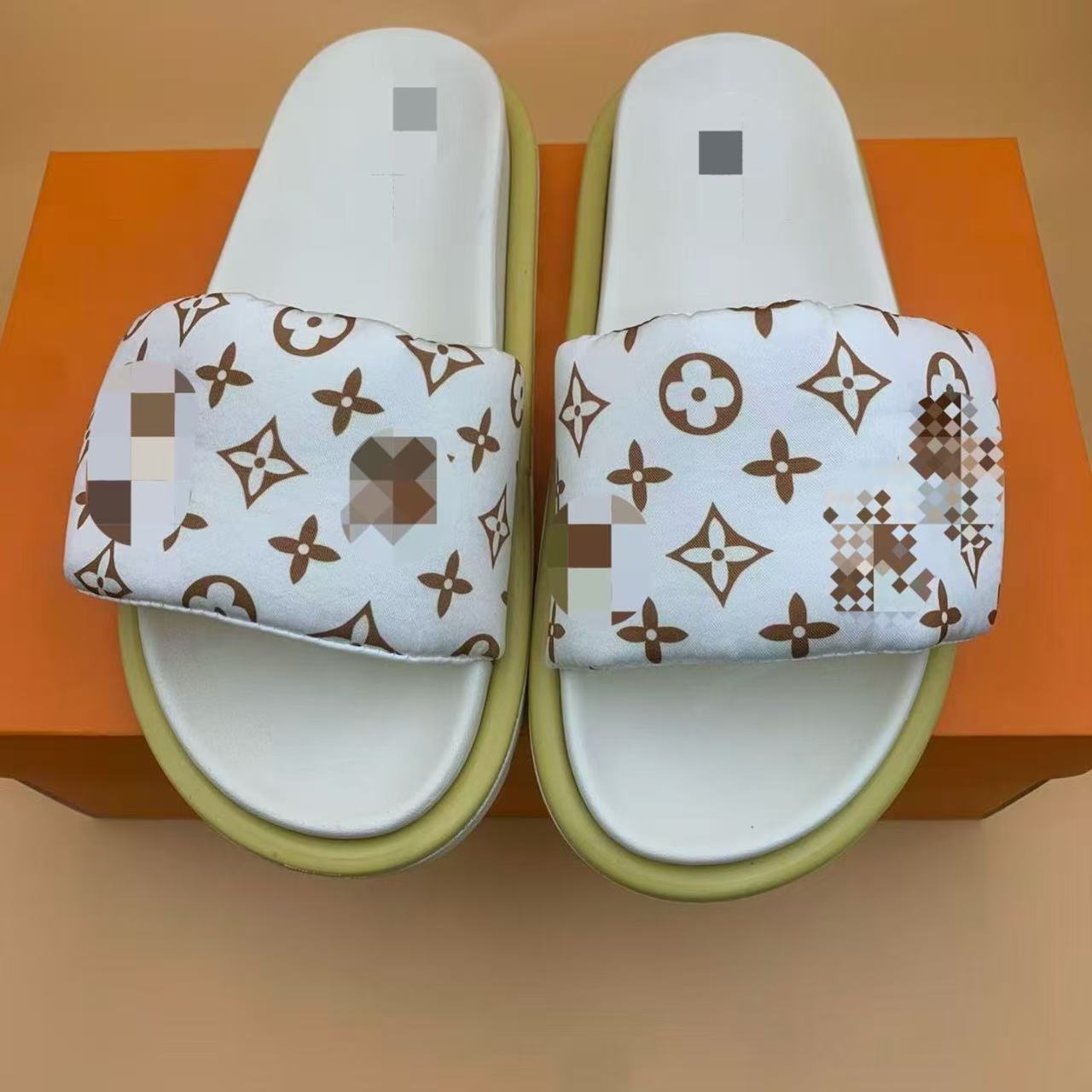 Zapatillas Velcro para mujeres de grosor en línea Zapatillas de muffin de moda para parejas